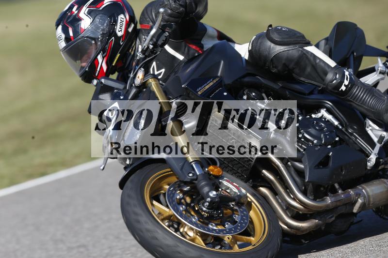 /Archiv-2025/49 26.08.2025 Cornu Master School ADR/blau-bleu/29